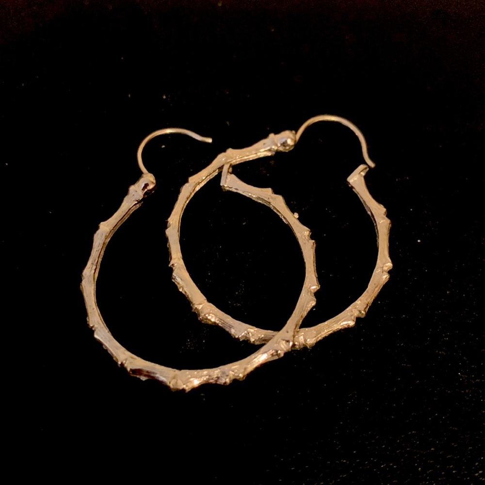 🤩Host Pick🤩 Vintage 90s Bamboo 🎋 style Hoop earrings